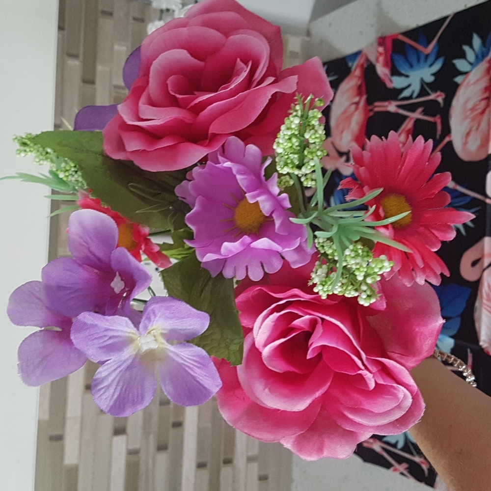 Pink Purple Artificial Flowers with Artificiel Leaves